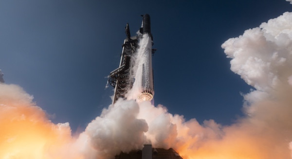 A harmadik generációs Starship első repülése